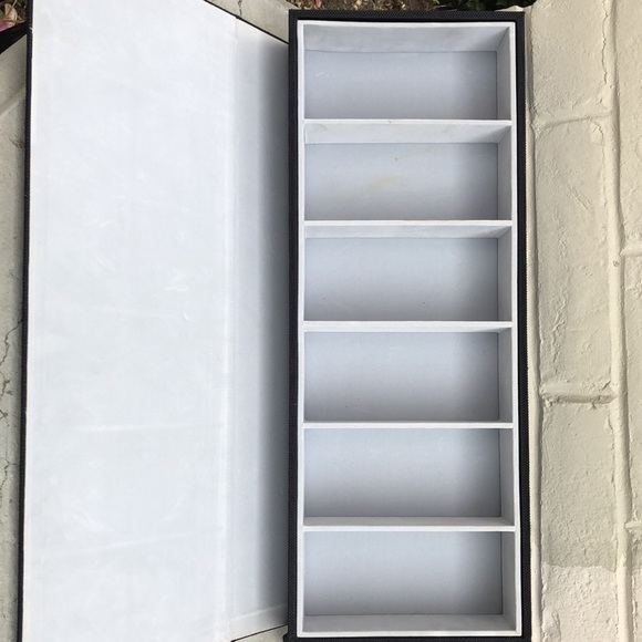 Frame case - Picture 2 of 4